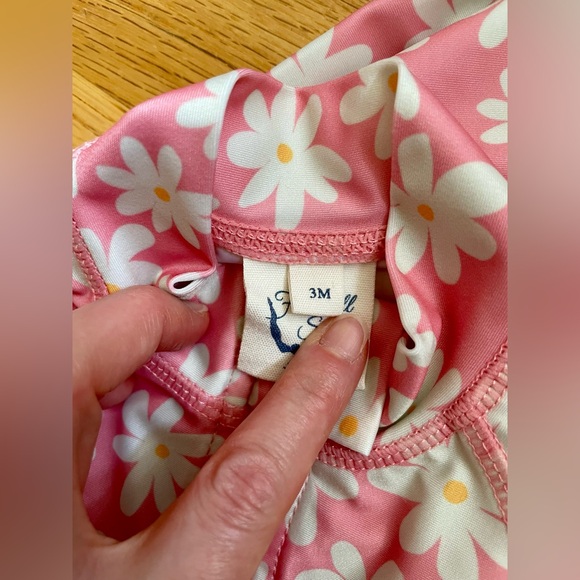 Daisy Delight Kids Rashguard - Picture 4 of 7